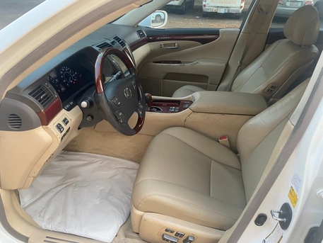 Jeddah, Vehicles, Cars & Trucks , SAR 33000,  Lexus LS 460,  2009,  Automatic,  360000 KM,  Lexus LS460 Full Option