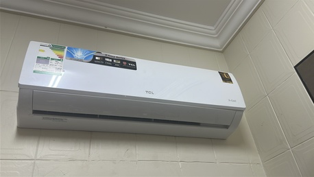 Jeddah, Air Conditioners, SAR 1500,  Split Ac For Sale Under Warranty Hardly Used And One Window Ac