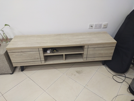 Manama, Furniture, BHD 35,  Sofa Set, Tv Tables, Curtains