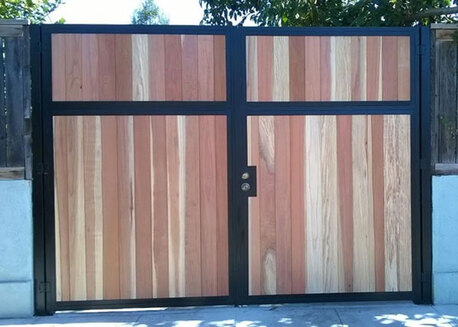 New York, Household, Semi Privacy Fence Near Palos Verdes
