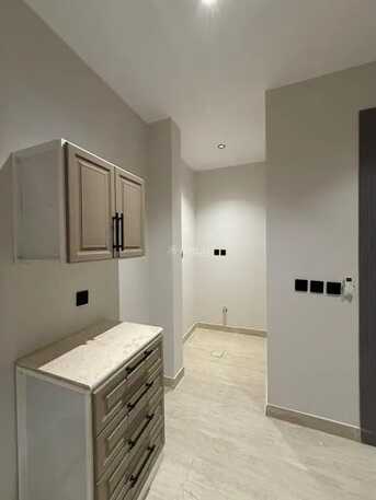 Dammam, Apartments, Flats, Houses & Villas, SAR 25000/year,  3 BR,  Dammam, Al Muntazah District - 3 Bedroom, 1 Guest Majlis, 1 Living Room