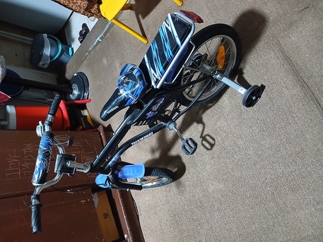 Dammam, Household Items, SAR 100,  Bed And Other Items For Sale