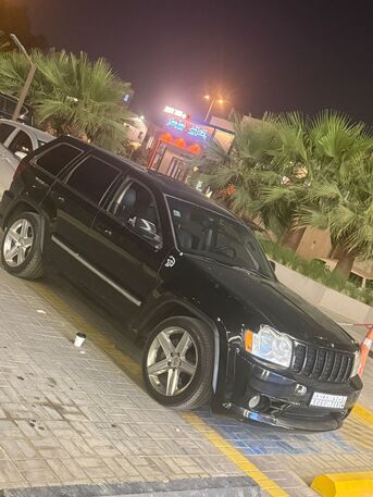 Riyadh, Vehicles, Cars & Trucks , SAR 28500,  Jeep Cherokee Srt,  2007,  Automatic,  195000 KM,  JEEP SRT  6.1 😈 BEAST FOR SALE