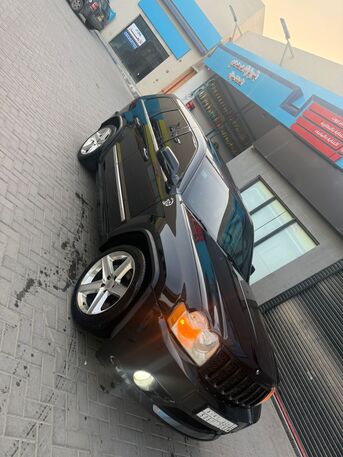 Riyadh, Vehicles, Cars & Trucks , SAR 28500,  Jeep Cherokee Srt,  2007,  Automatic,  195000 KM,  JEEP SRT  6.1 😈 BEAST FOR SALE