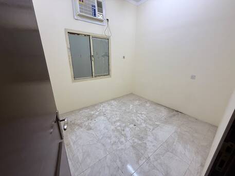 Manama, Apartments, Flats, Houses & Villas, BHD 180/month,  2 BR,  Flat For Rent In Gufool With EWA Unlimited Backside Alhawaj