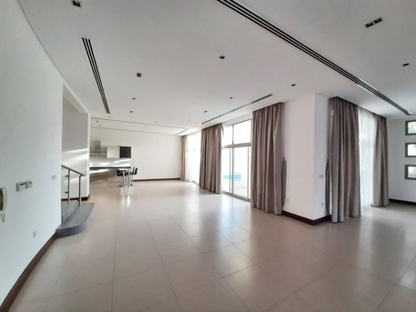 Hamala, Housing Exchanges, BHD 1100/month,  4 BR,  300 Sq. Meter,  Hamala | Modern 4BR Villa With Private Pool &ndash; BD 1100 (Exclusive)