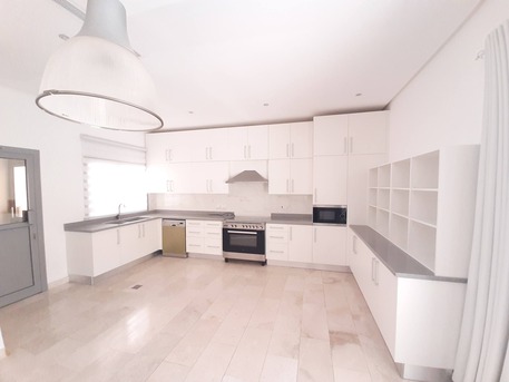 Janabiya, Apartments, Flats, Houses & Villas, BHD 1100/month,  3 BR,  300 Sq. Feet,  Modern Villa For Rent In Janabiya