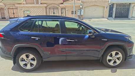 Jeddah, Vehicles, Cars & Trucks , SAR 83000,  Toyota RAV4 Hybrid,  2020,  Automatic,  125074 KM,  Full Option Toyota Rav4