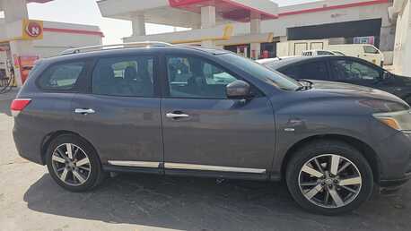Manama, Vehicles, Cars & Trucks , BHD 1,  Nissan  Pathfinder,  2013,  Automatic,  195682 KM,  Urgent Sales Nissan Pathfinder Excellent Condition Reason Settled In To Saudi