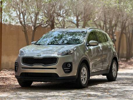 Manama, Vehicles, Cars & Trucks , BHD 4800,  KIA SPORTAGE,  2018,  Automatic,  52000 KM,    MODEL WITH SINGLE OWNER AND WELL-MAINTAINED CAR