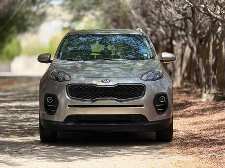 Manama, Vehicles, Cars & Trucks , BHD 4800,  KIA SPORTAGE,  2018,  Automatic,  52000 KM,    MODEL WITH SINGLE OWNER AND WELL-MAINTAINED CAR