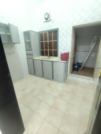 Muharraq, Apartments, Flats, Houses & Villas, BHD 190/year,  2 BR,  Flat For Rent In Qalali Two Bedrooms 190 Bd Including Ewa Unlimited