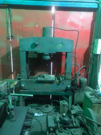 Dammam, Machinery, SAR 10,  Lathe Machine Sale Work Shop