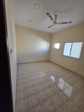 Arad, Apartments, Flats, Houses & Villas, BHD 180,  3 BR,  Flat For Rent In Arad