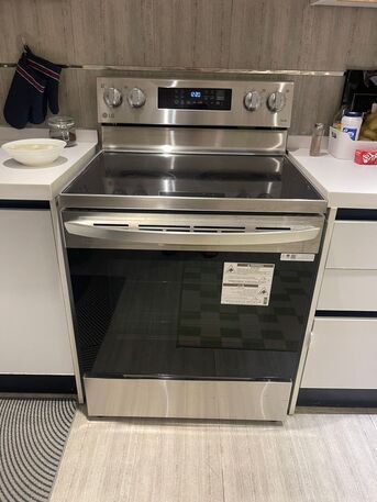 Riyadh, Appliances, SAR 8500,  (Mint Condition) Barely Used Hisense 4 Doors - Fridge / LG Stove (Ceramic)