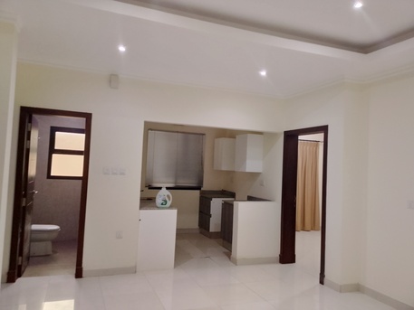 Tubli, Apartments, Flats, Houses & Villas, BHD 300/month,  Furnished,  3 BR,  3bhk Semi Furnished Flat For Rent With Ewa In Tubli Contact:33628424