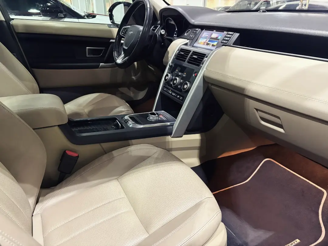 Amwaj Islands, Vehicles, Cars & Trucks , BHD 5500,  Land Rover Discovery Sport HSE Si4,  2015,  Automatic,  112000 KM,    2.0L Turbo 245 HP Bahrain Agency 7 Seaters