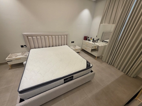 Riyadh, Furniture, SAR 8000,  King Size Bed Set With Mattress + 5-Door Wardrobe | Excellent Condition