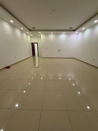 Abu Fatira, Apartments, Flats, Houses & Villas, KWD 1100/month,  5 BR,  350 Sq. Meter,  Ground Floor Apartment For Rent In Abu Fatira, With A Private Entrance And 5 Rooms.