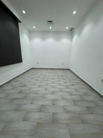 Abu Fatira, Apartments, Flats, Houses & Villas, KWD 1100/month,  5 BR,  350 Sq. Meter,  Ground Floor Apartment For Rent In Abu Fatira, With A Private Entrance And 5 Rooms.