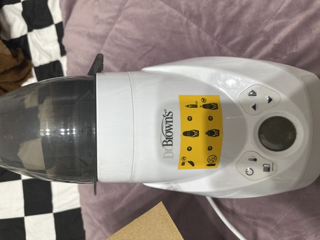 Zinj, Baby & Kid Stuff, BHD 15,  Baby Bottle Warmer And Sterilizer In A Very Good Condition
