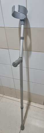Riyadh, Health & Beauty Items, SAR 150,  Underarm Crutches (pair) And Forearm Crutch (Single)