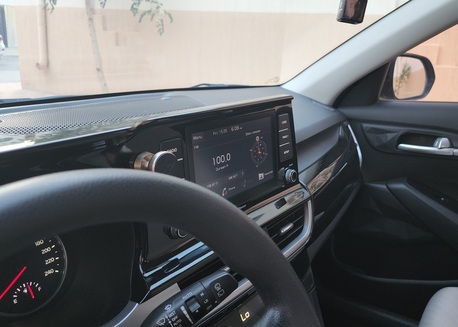 Riyadh, Vehicles, Cars & Trucks , SAR 48000,  Kia Seltos 2020 Mid Option,  2020,  Automatic,  102000 KM,  One Owner