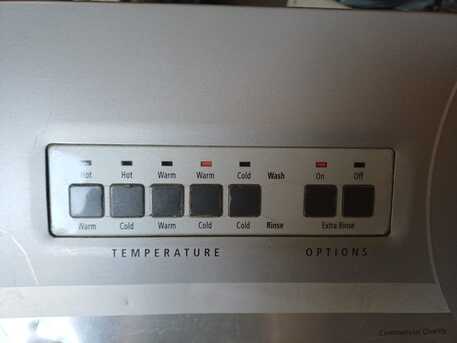 Jeddah, Appliances, SAR 700,  White Whirlpool Top-load Washing Machine With A Super Capacity Agitator Design