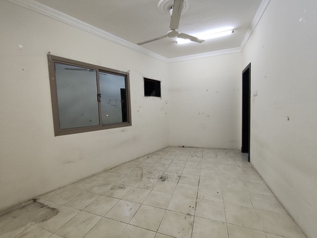 Manama, Apartments, Flats, Houses & Villas, BHD 200/year,  2 BR,  Um Al Hassam:- 2Bhk Unfurnished Flat On Rent With Ewa..