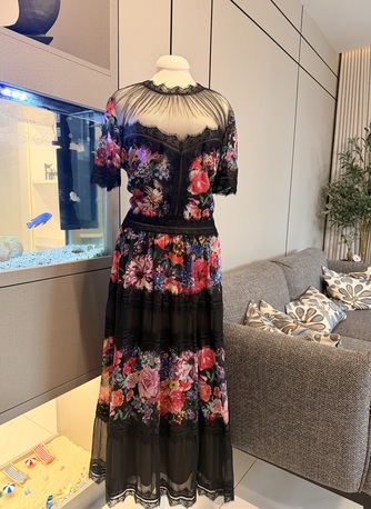 Riyadh, Clothing & Accessories, SAR 800,  Authentic Tadashi Shoji Dress Size 18