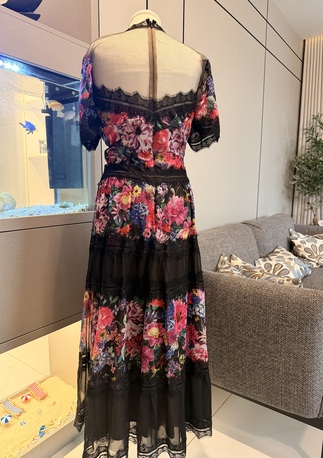 Riyadh, Clothing & Accessories, SAR 800,  Authentic Tadashi Shoji Dress Size 18