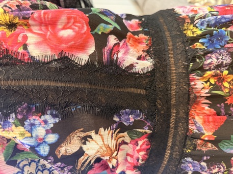 Riyadh, Clothing & Accessories, SAR 800,  Authentic Tadashi Shoji Dress Size 18