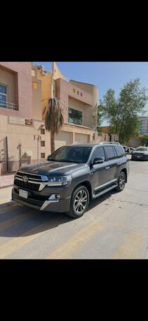 Olaya, Vehicles, Cars & Trucks , SAR 165000,  Toyota Land Cruiser,  2020,  Automatic,  145000 KM,   Diesel