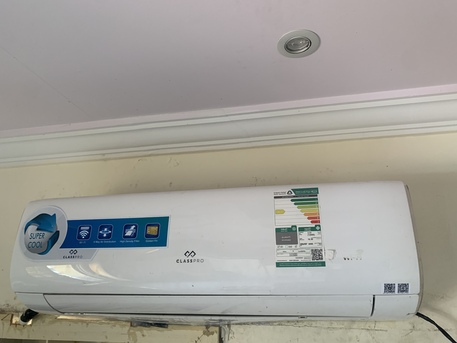 Jeddah, Air Conditioners, SAR 1000,  Selling Class Pro Split AC