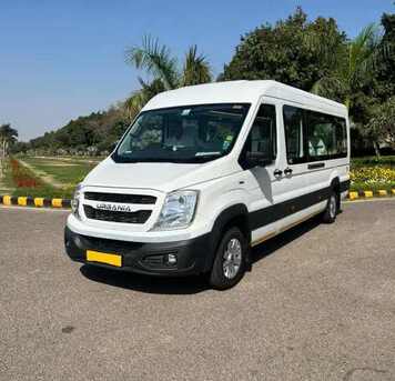 New Delhi, Travel, 10 Seater Urbania Rental In Delhi For Luxury Group Travel