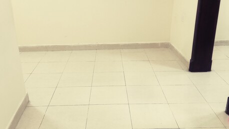 Manama, Apartments, Flats, Houses & Villas, BHD 150/month,  1 BR,  Semi Furnished 1 Bedroom Flat For Rent In Manama ( Including Ewa)