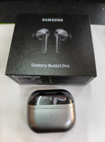 Riyadh, Mobile Phones, SAR 300,  Samsung Galaxy Buds3 Pro For Sale 🎧
