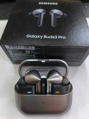 Riyadh, Mobile Phones, SAR 300,  Samsung Galaxy Buds3 Pro For Sale 🎧