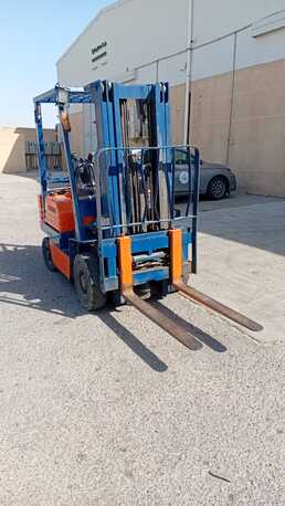 Dammam, Industrial Machinery, SAR 28000,  Fork Lift For Sale(old And In Perfect Condition )