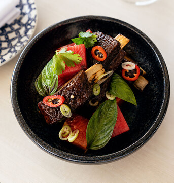 New York, Restaurants, Wayan & Ma·dé Out East At EHP Resort & Marina