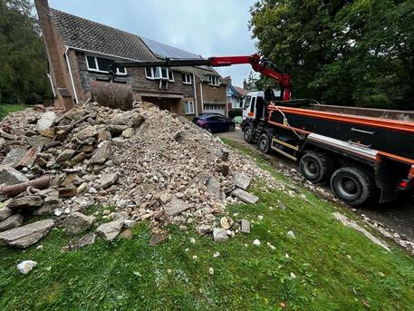 London, Construction, What Is The Best Grab Hire Service In East Grinstead?