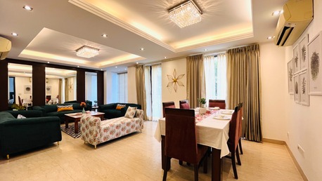 New Delhi, Apts/Flats Wanted, INR 18235/day,  Furnished,  4 BR,  2800 Sq. Meter,  Modern 4BHK Safdarjung Enclave, Lift & Balcony