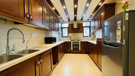 New Delhi, Apts/Flats Wanted, INR 18235/day,  Furnished,  4 BR,  2800 Sq. Meter,  Modern 4BHK Safdarjung Enclave, Lift & Balcony