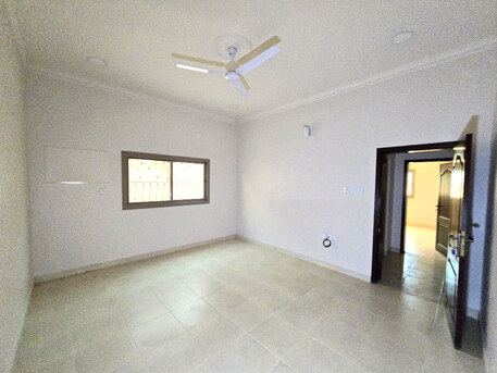 Sanabis, Offices, BHD 450,  220 Sq. Meter,  Large Commercial Space For Rent In Sanabis