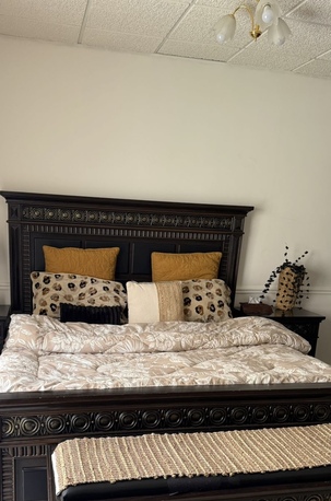 Dammam, Household Items, SAR 900,  Bed Set And Cupboard