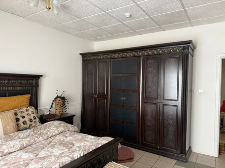 Dammam, Household Items, SAR 900,  Bed Set And Cupboard