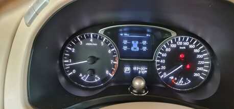 Jeddah, Vehicles, Cars & Trucks , SAR 34000,  Nissan Pathfinder,  2013,  Automatic,  183340 KM,   Pearl White 2WD