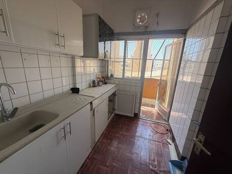 Manama, Apartments, Flats, Houses & Villas, BHD 150/month,  2 BR,  Flat For Rent In Manama Bab Elbahrain