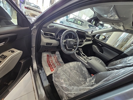 Khobar, Vehicles, Cars & Trucks , SAR 1,  Toyota Highlander Hybrid,  2026,  Automatic,  5 KM,