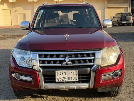 Jeddah, Vehicles, Cars & Trucks , SAR 41000,  Mitsubishi Pajero,  2016,  Automatic,  155000 KM,    (3.5L V6) - Full Option